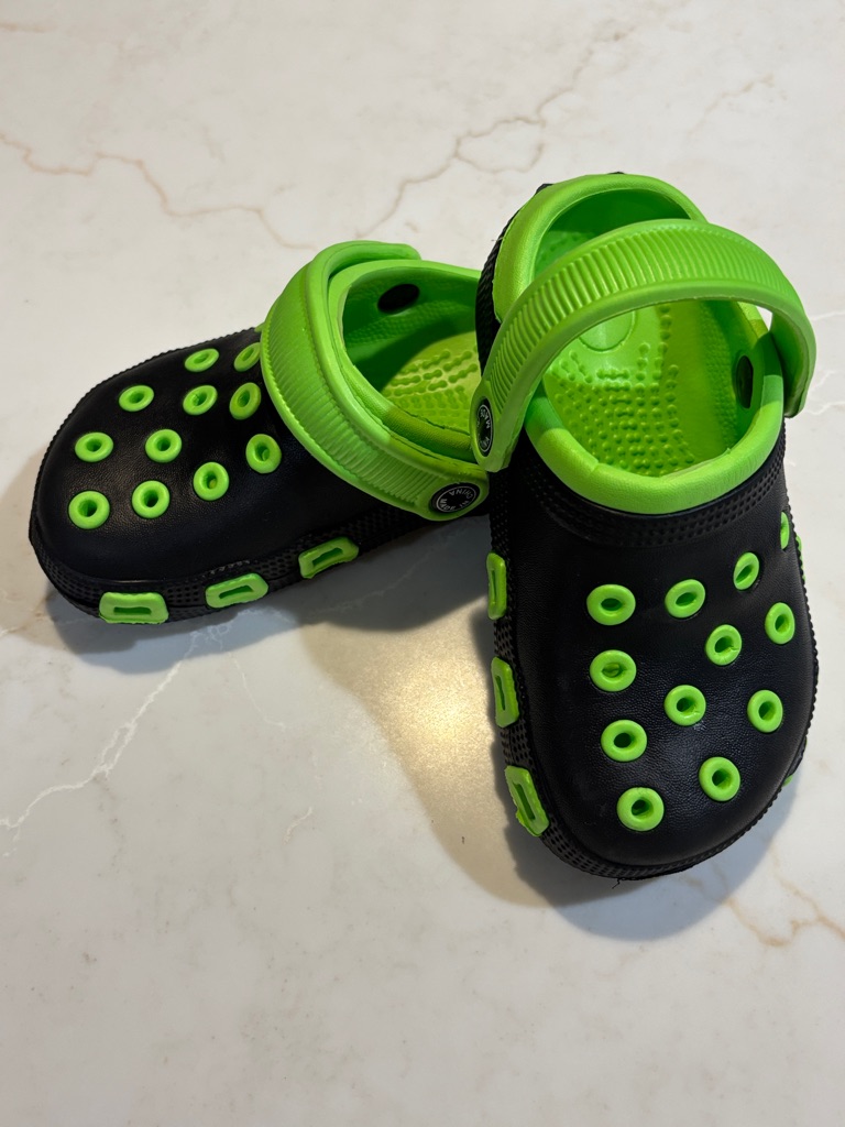 Kids Black And Neon Green Clog Sandals Toddler Size 10